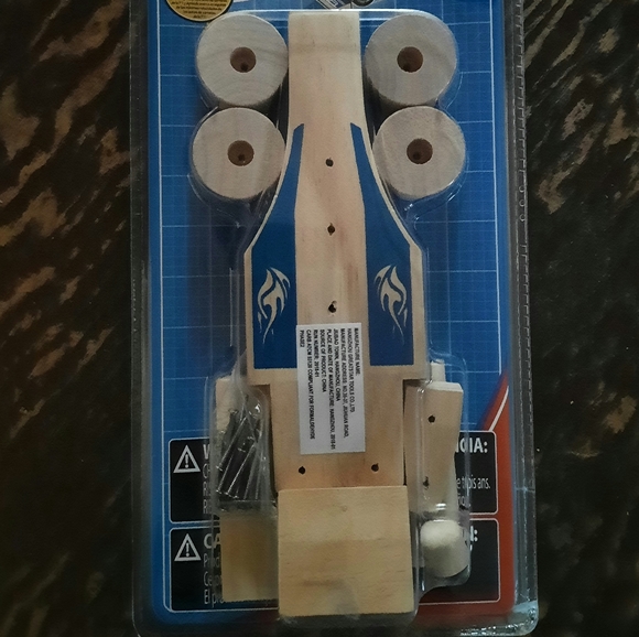 🎈3 for $10🎈Lowe's Build and Grow F1 Race Car - Picture 2 of 4